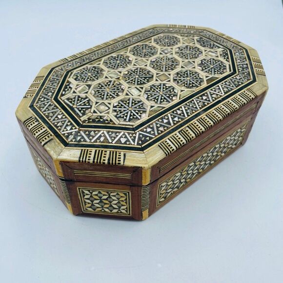 Vtg Large Mother of Pearl Hand Crafted Wooden Inlaid Jewelry Box Micro Mosaic - Picture 1 of 12